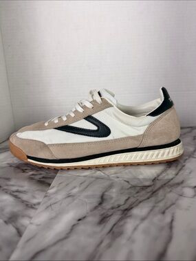 Tretorn Rawlins retro sneaker shoe.